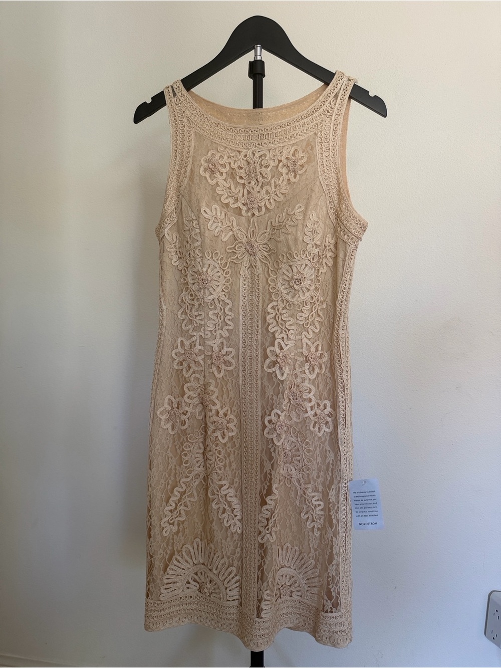 Sue Wong Cream Crochet Lace Sleeveless Shift Dress